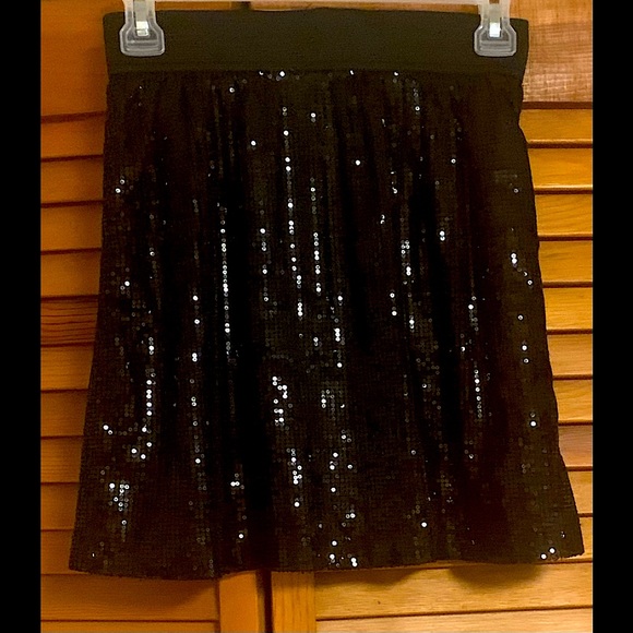 Medium Pink Rose NWOT Black Sequin Skirt - Picture 2 of 2